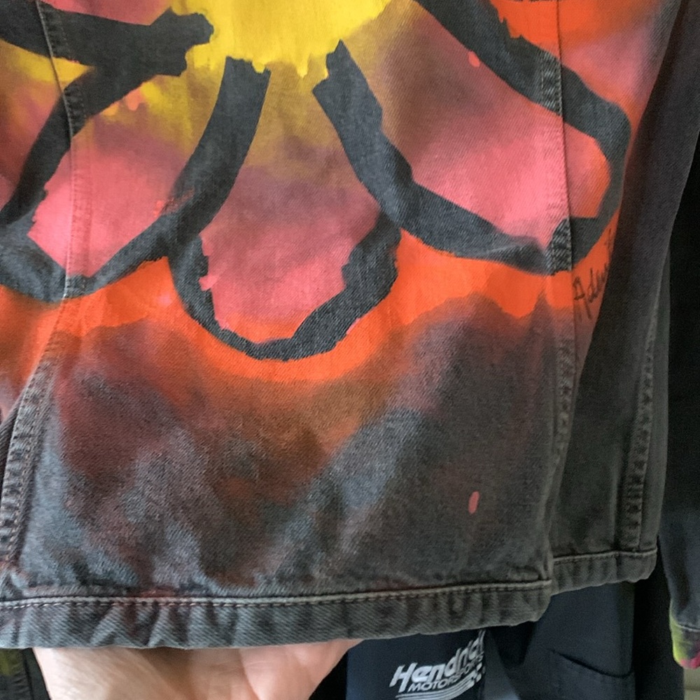Hand painted denim jacket - Picture 8 of 10